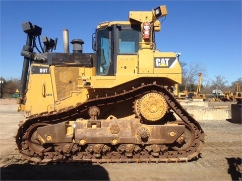 TRACTORES CATERPILLAR D9T de segunda mano a la venta Ref.: 1391641740535701 No. 2