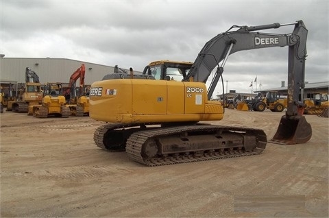  Deere 200D en buenas condiciones Ref.: 1391804133129074 No. 2