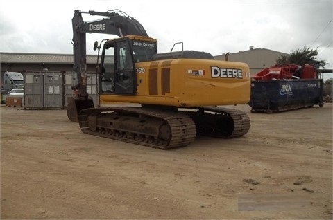  Deere 200D en buenas condiciones Ref.: 1391804133129074 No. 3