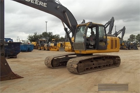  Deere 200D en buenas condiciones Ref.: 1391804133129074 No. 4