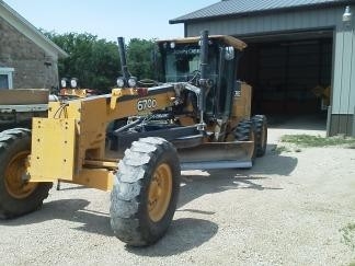  Deere 670D usada a buen precio Ref.: 1391815558705880 No. 2