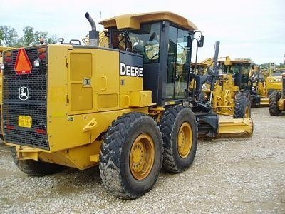  Deere 670D seminueva Ref.: 1392740463336780 No. 3