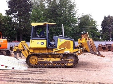  Deere 650J de segunda mano en venta Ref.: 1392742607176193 No. 3