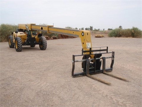 Manipulador Telescopico Caterpillar TL642