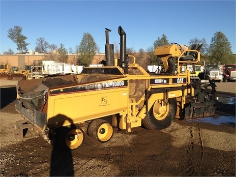 Pavimentadoras Caterpillar AP-1000B