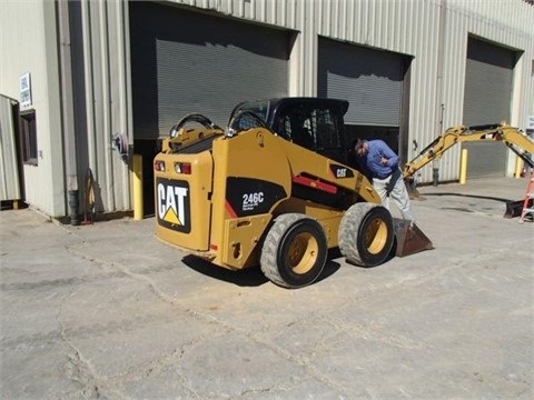  Caterpillar 246 C seminueva en venta Ref.: 1393369089627838 No. 3