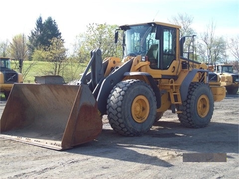  Volvo L120F seminueva en venta Ref.: 1393374376054506 No. 4