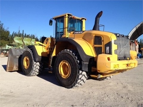  Volvo L220G de segunda mano en venta Ref.: 1393377153423509 No. 4