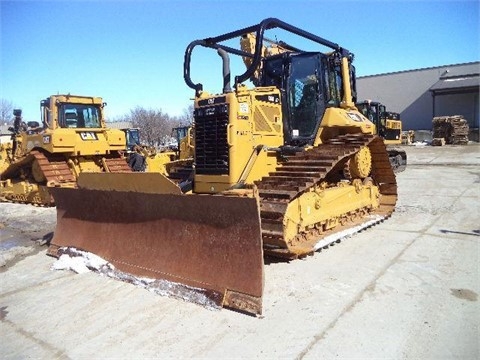 Dozers/tracks Caterpillar D6N