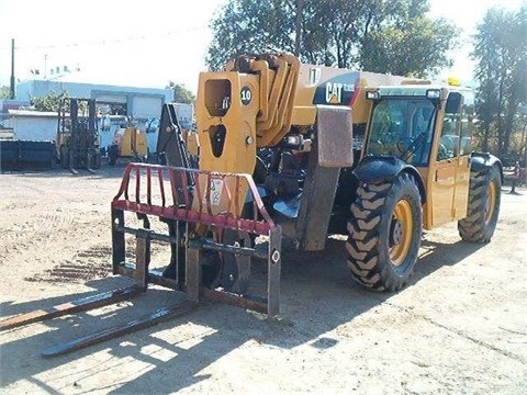 Telehandler Caterpillar TL1055