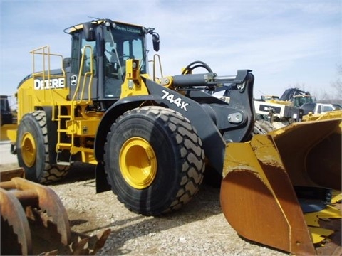 Wheel Loaders Deere 744K