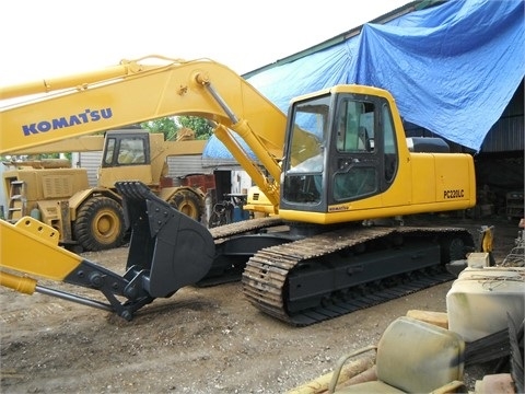  Komatsu PC220 seminueva en venta Ref.: 1394728950066708 No. 2