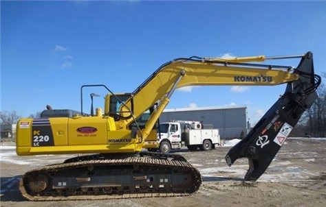  Komatsu PC220 usada Ref.: 1394731542837053 No. 2