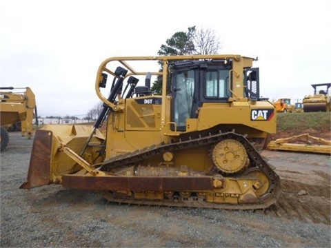 Tractores Sobre Orugas Caterpillar D6T