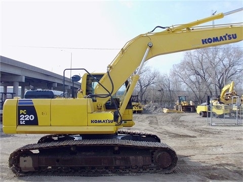  Komatsu PC220 usada a la venta Ref.: 1394735347735751 No. 3