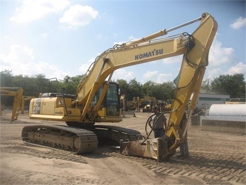  Komatsu PC220 en venta, usada Ref.: 1394747212773275 No. 2