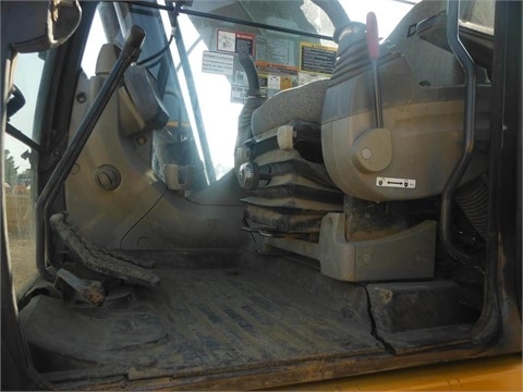  Deere 350D de medio uso en venta Ref.: 1394756013610840 No. 4