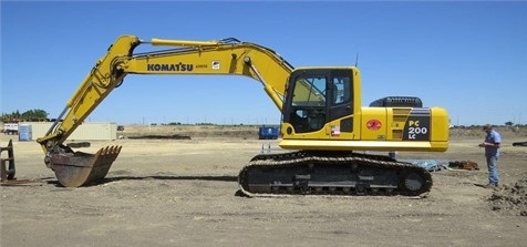  Komatsu PC200 de segunda mano en venta Ref.: 1394813688650486 No. 2