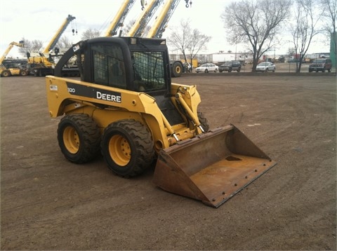  Deere 320 de medio uso en venta Ref.: 1395780430073548 No. 3