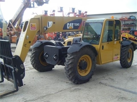  Caterpillar TL943 de segunda mano en venta Ref.: 1395849183706816 No. 2