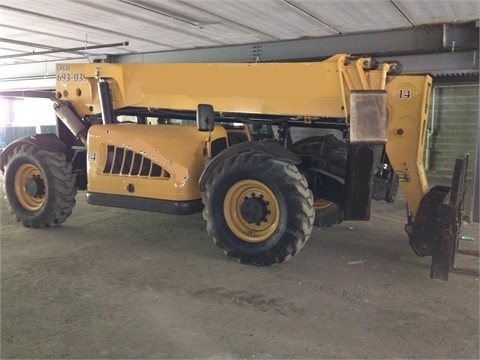 Telehandler Caterpillar TL1055