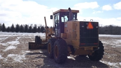  Deere 770CH de segunda mano a la venta Ref.: 1396054897920242 No. 3