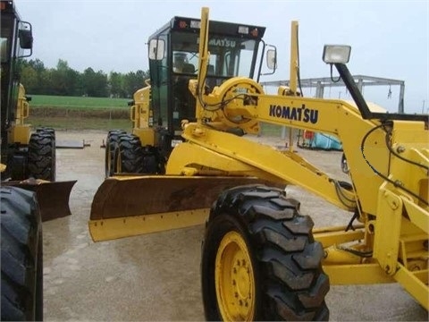 MOTOCONFORMADORAS KOMATSU GD655 usada de importacion Ref.: 1396548100872769 No. 2