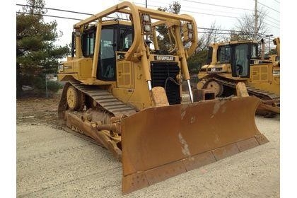 Dozers/tracks Caterpillar D6T