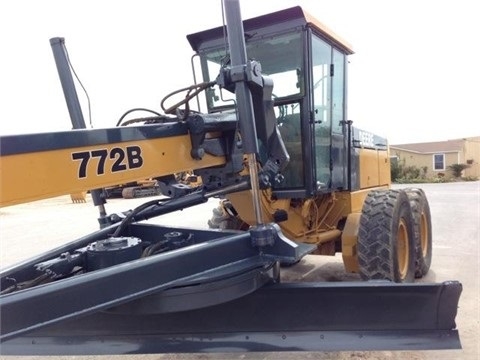  Deere 772BH de segunda mano en venta Ref.: 1396744634271305 No. 3