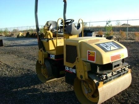 Vibratory Compactors Caterpillar CB-224E