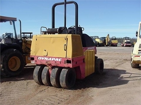 Compactadora Con Llantas Dynapac CP132