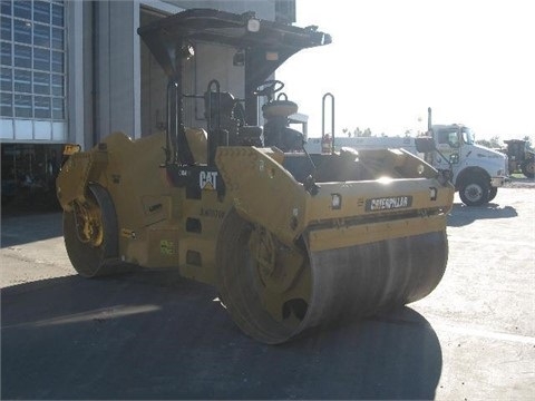  Caterpillar CB54 seminueva en perfecto estado Ref.: 1397938536001197 No. 4