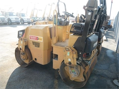  Caterpillar CB24 usada a la venta Ref.: 1397950455806263 No. 4