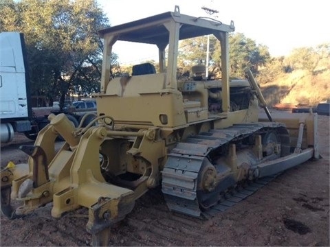 Dozers/tracks Caterpillar D6C