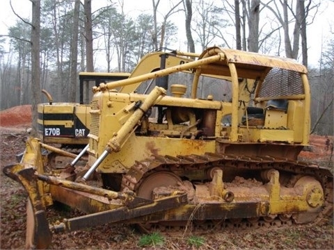 Dozers/tracks Caterpillar D6C