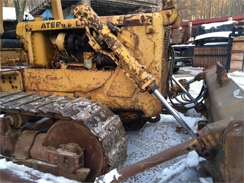 Dozers/tracks Caterpillar D6C