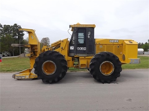  Deere 843H seminueva Ref.: 1398119685877840 No. 2