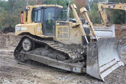 Dozers/tracks Caterpillar D6T