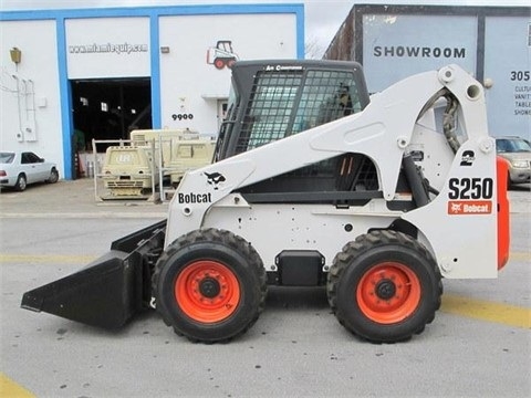  Bobcat S250 seminueva en venta Ref.: 1398372247934795 No. 2