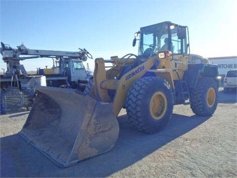  KOMATSU WA320 en venta, usada Ref.: 1398379556082309 No. 2