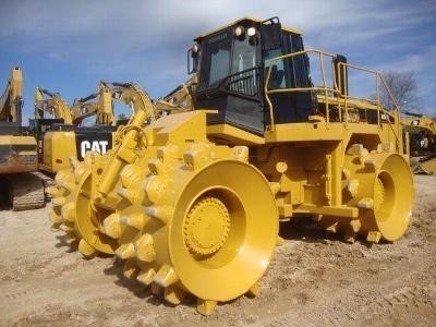 Compactadoras Suelos Y Rellenos Caterpillar 826H