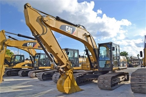 Hydraulic Excavator Caterpillar 320DL