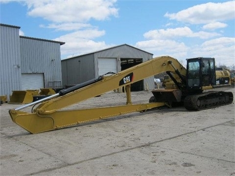  Caterpillar 324DL de medio uso en venta Ref.: 1398732198537884 No. 2