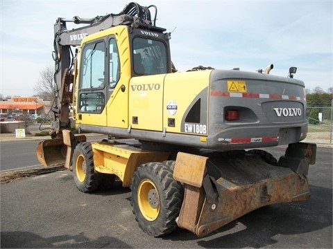 Excavadora Sobre Ruedas Volvo EW180B