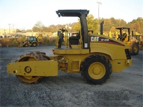 Compactadoras Suelos Y Rellenos Caterpillar CP-433E