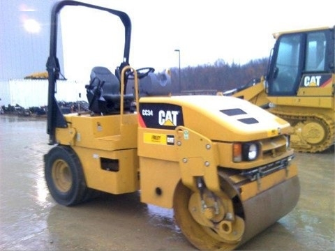 Compactadora Vibratoria Caterpillar CC34