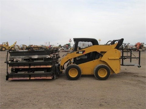 Minicargadores Caterpillar 272C