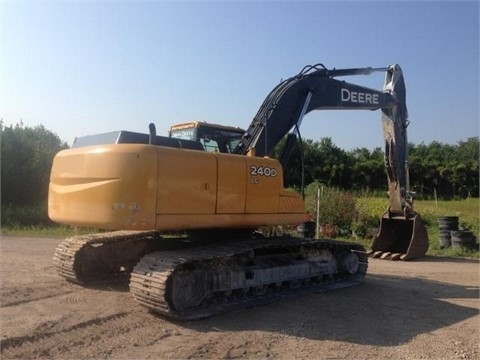  Deere 240D seminueva en venta Ref.: 1401320516076887 No. 4