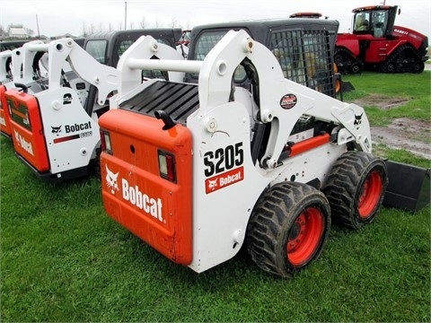  Bobcat S205 de segunda mano en venta Ref.: 1401471781685635 No. 4