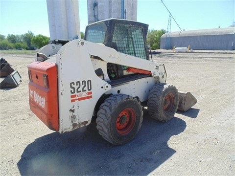  Bobcat S220 importada a bajo costo Ref.: 1401472065795684 No. 2